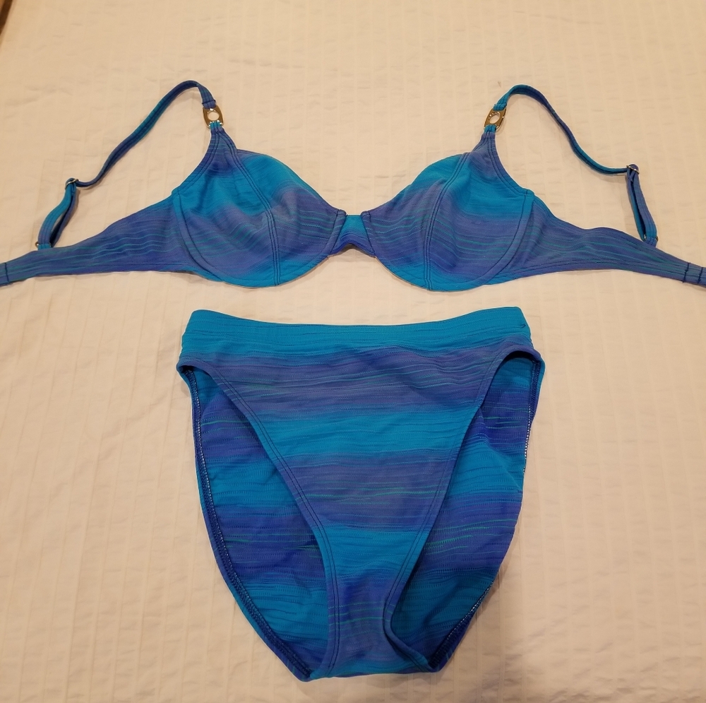 FINAL PRICE $20. Very cute 2 piece swimsuit.  Excellent condition.